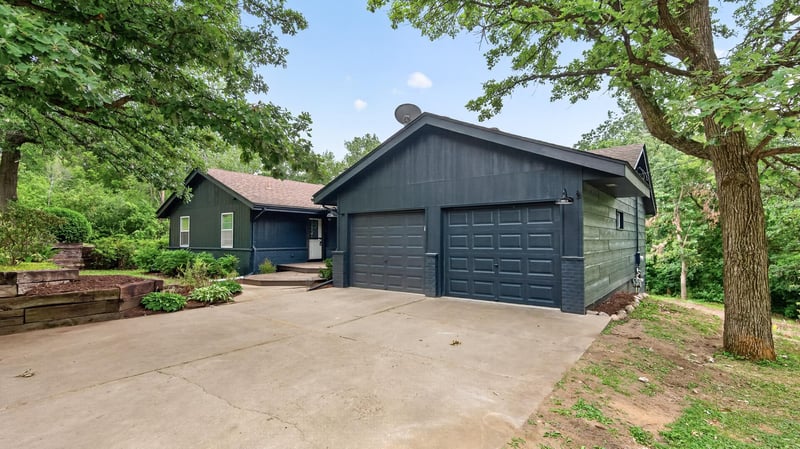 10630 Borman Ave, Inver Grove Heights, MN 55077