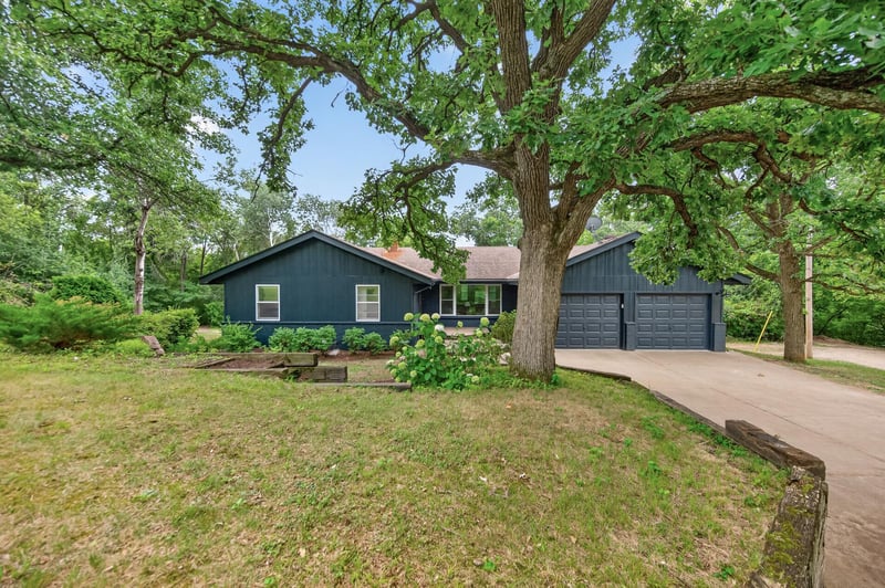 10630 Borman Ave, Inver Grove Heights, MN 55077