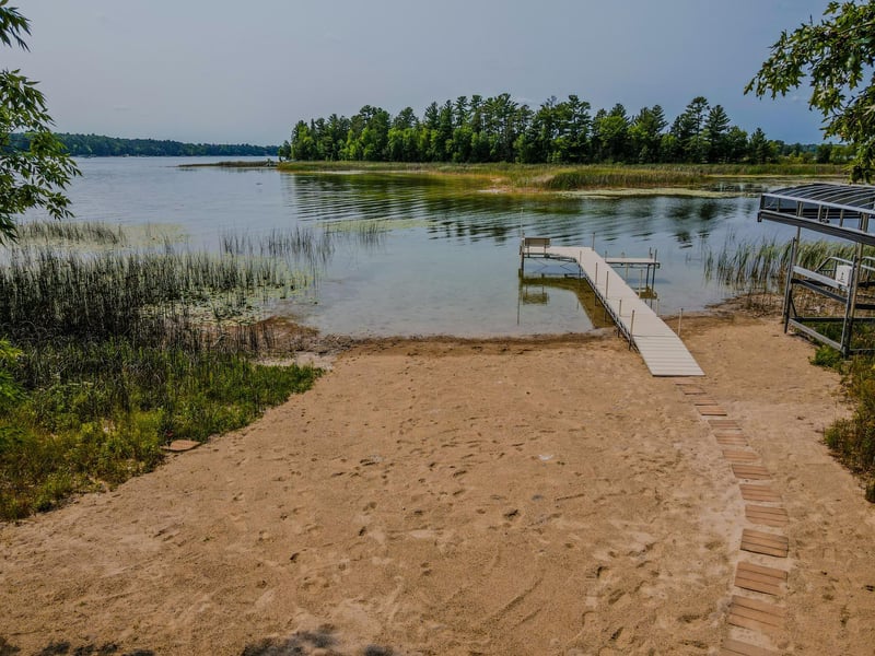 19400 Edelweiss Dr, Nevis, MN 56467