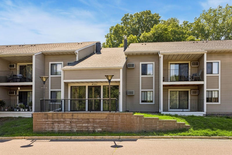 4151 Boone Ave N #106, New Hope, MN 55427