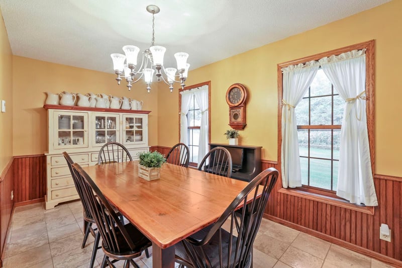 9905 Brent Ave, Inver Grove Heights, MN 55077