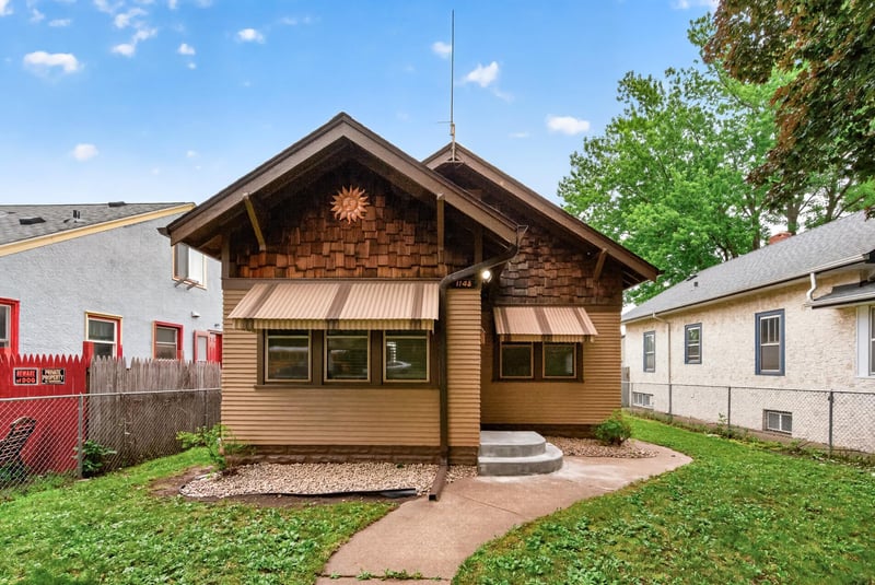 1148 Lane Pl, Saint Paul, MN 55106