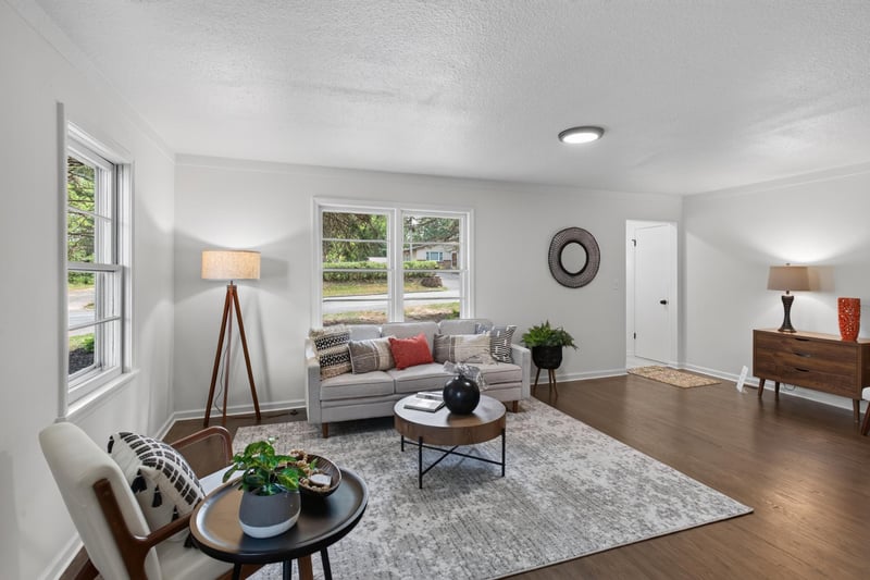 837 Mcknight Rd N, Saint Paul, MN 55119