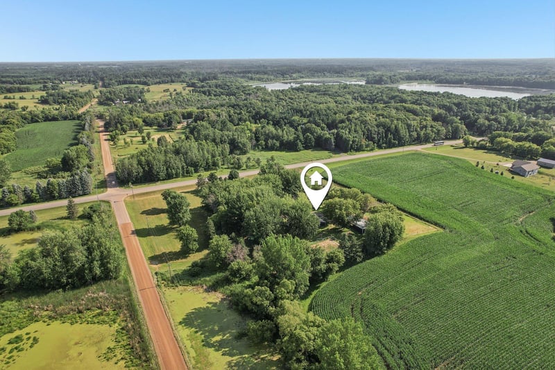 1054 County Road 6 NE, Stanchfield, MN 55080
