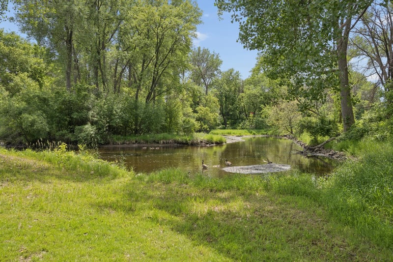 290 Rice Creek Blvd NE, Fridley, MN 55432