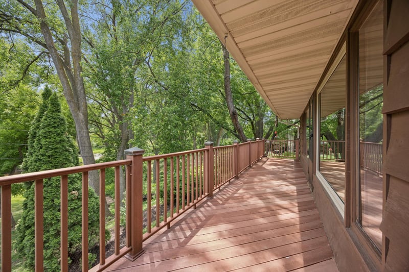 290 Rice Creek Blvd NE, Fridley, MN 55432
