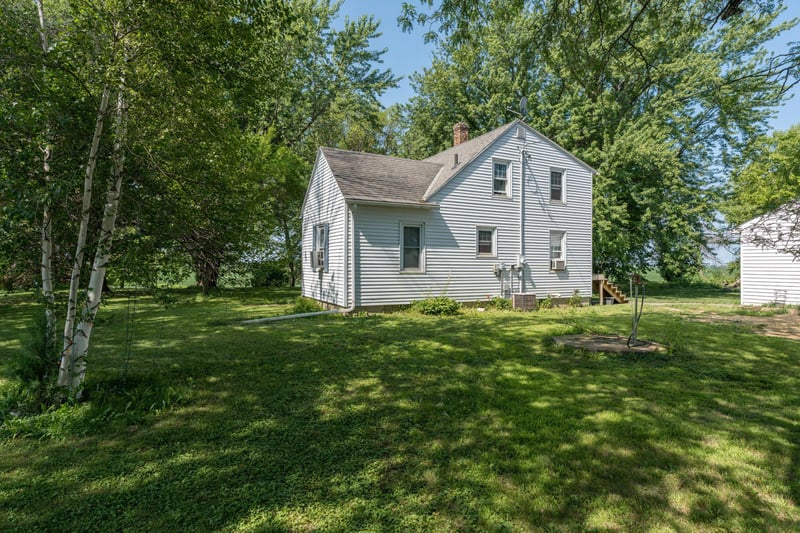 22082 State Highway 60, Madison Lake, MN 56063