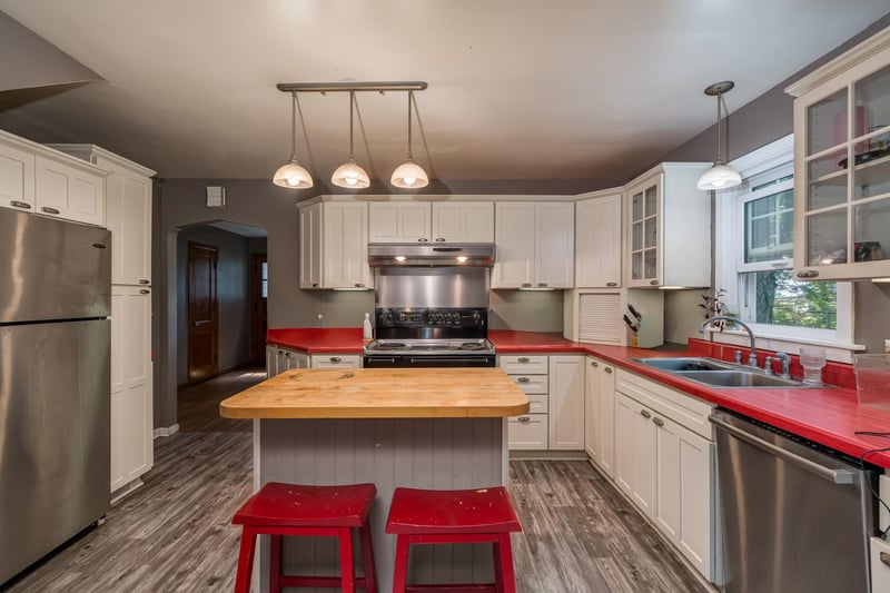 22082 State Highway 60, Madison Lake, MN 56063