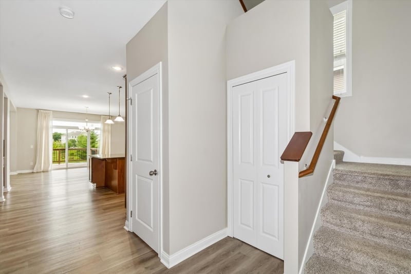 3947 Valencia Ln, Chaska, MN 55318
