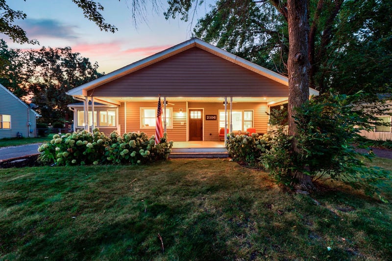 2106 Blomquist Ave, White Bear Lake, MN 55110