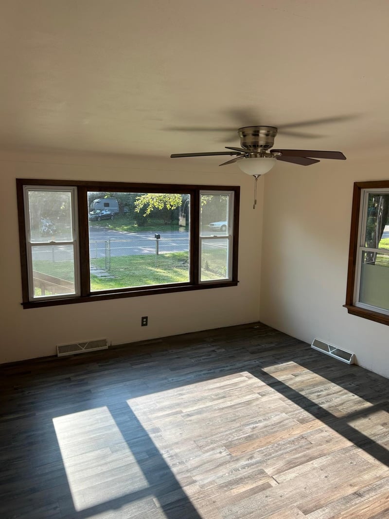 30650 N Lakes Trl, Lindstrom, MN 55045