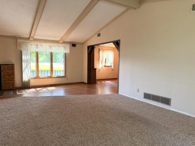 2022 River Rd, Windom, MN 56101