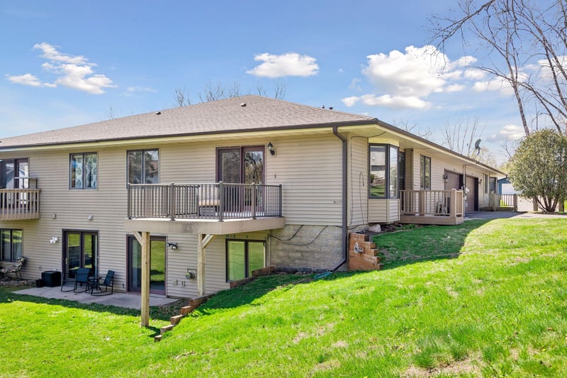 7730 Blaine Ave, Inver Grove Heights, MN 55076