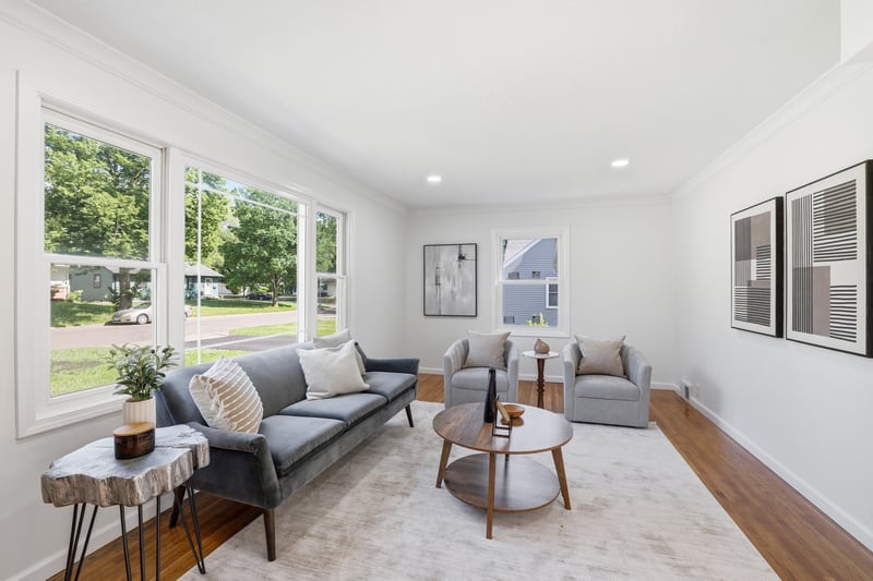 7438 Clinton Ave, Richfield, MN 55423