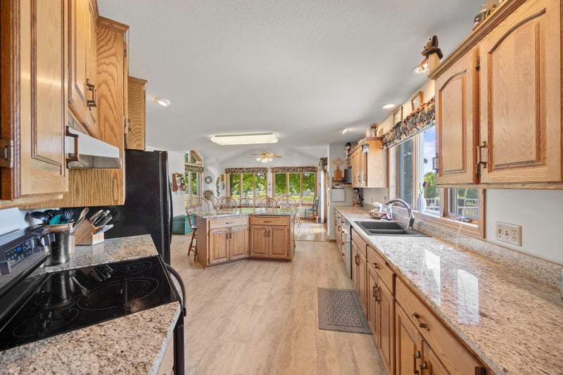 1450 Jefferson St SE, Hutchinson, MN 55350