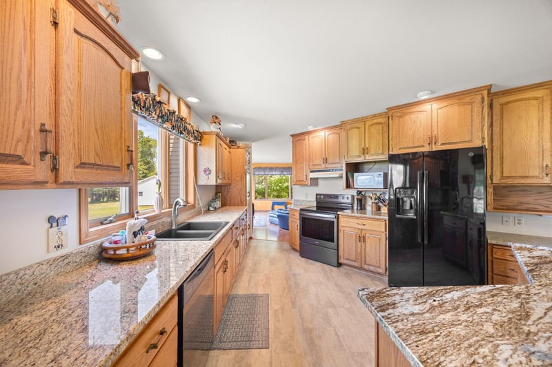 1450 Jefferson St SE, Hutchinson, MN 55350
