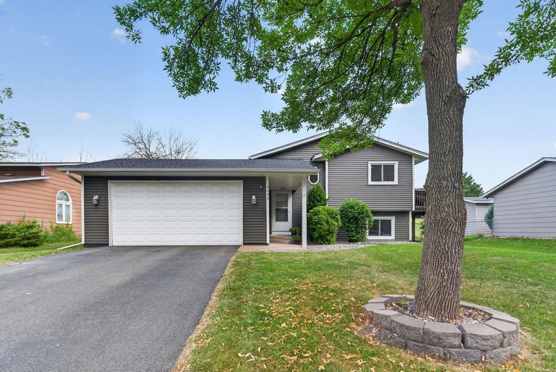 9466 Irving Ave N, Brooklyn Park, MN 55444