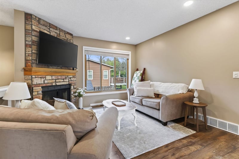 9466 Irving Ave N, Brooklyn Park, MN 55444