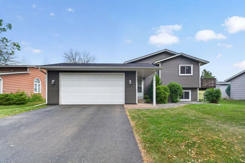 9466 Irving Ave N, Brooklyn Park, MN 55444
