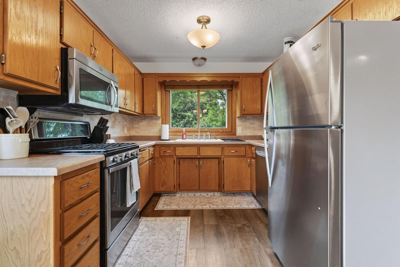 9466 Irving Ave N, Brooklyn Park, MN 55444