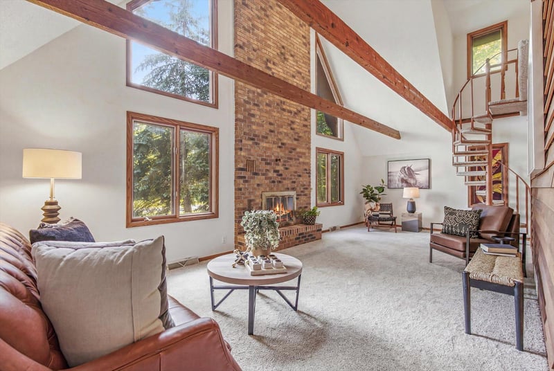 1817 Oregon Trl, Saint Cloud, MN 56301