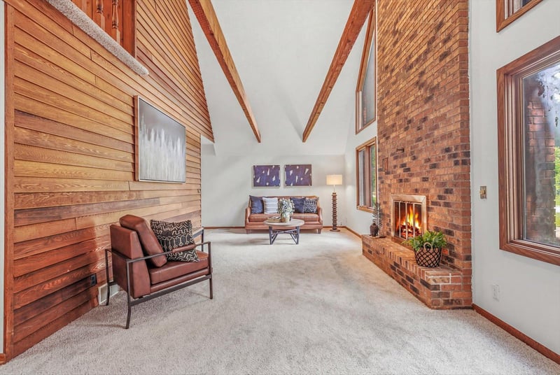 1817 Oregon Trl, Saint Cloud, MN 56301