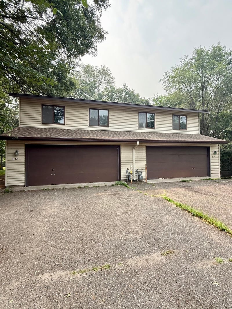 8117-19 Pleasant View Ct, Mounds View, MN 55112