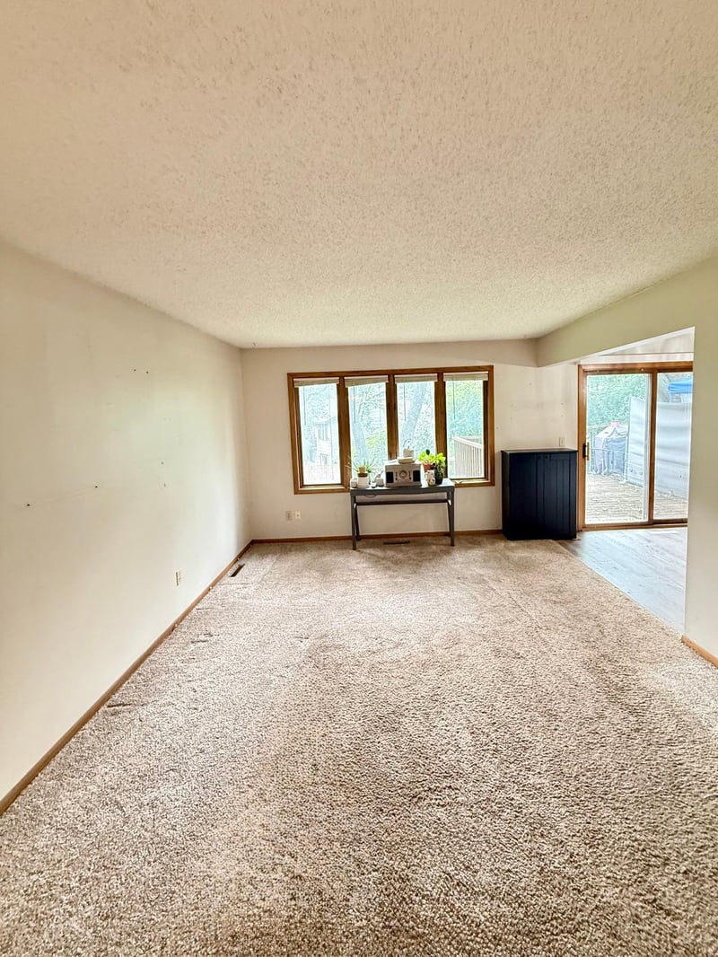 8117-19 Pleasant View Ct, Mounds View, MN 55112