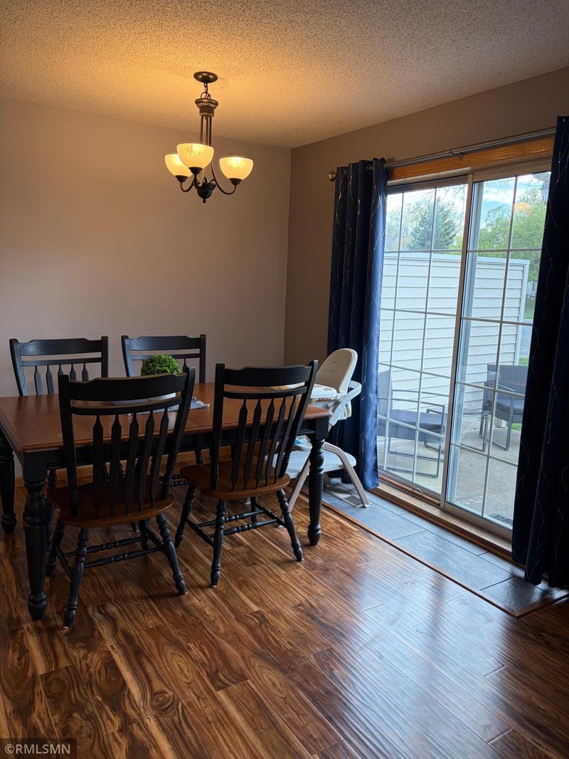 4126 Durham Ct #136, Eagan, MN 55122