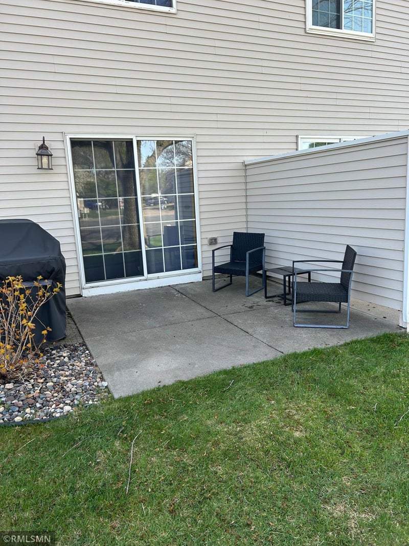 4126 Durham Ct #136, Eagan, MN 55122