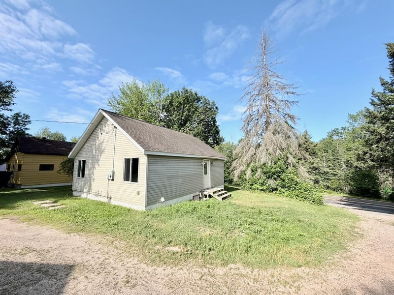 4628 Lake St, Orr, MN 55771