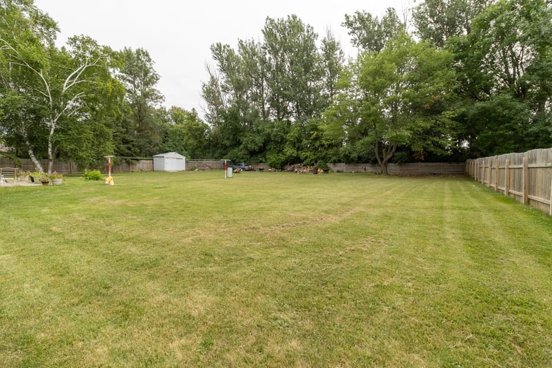 210 3rd Ave NE, Bertha, MN 56437