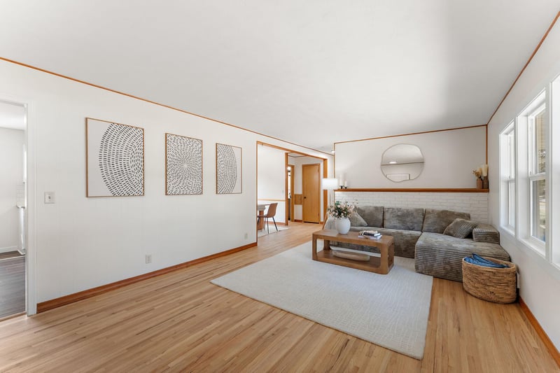 8584 Greystone Ave S, Cottage Grove, MN 55016