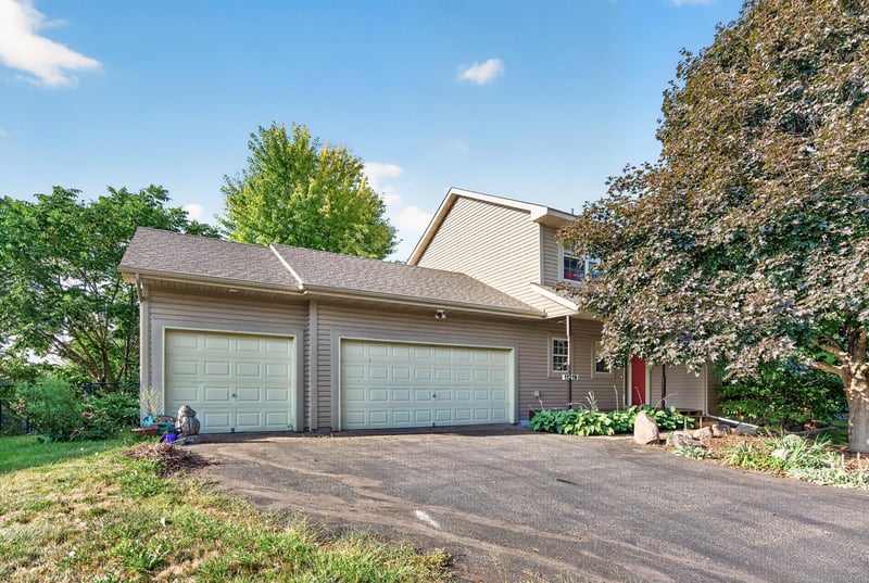 11219 22nd St NE, Saint Michael, MN 55376