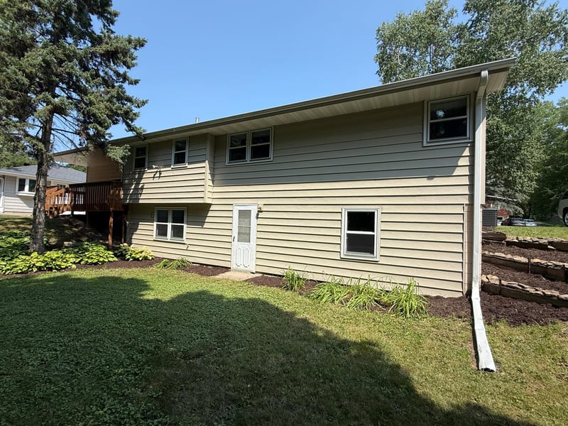 6573 Berkshire Ln N, Maple Grove, MN 55311