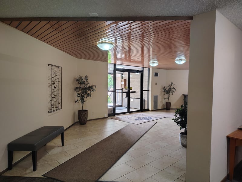 6670 Vernon Ave S #407, Edina, MN 55436