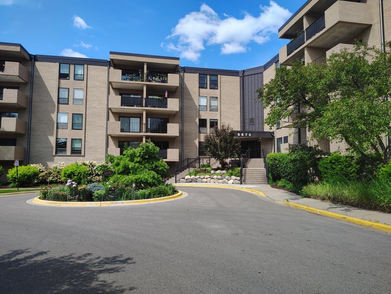 6670 Vernon Ave S #407, Edina, MN 55436