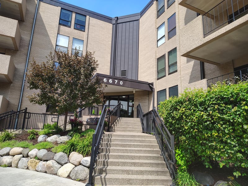 6670 Vernon Ave S #407, Edina, MN 55436