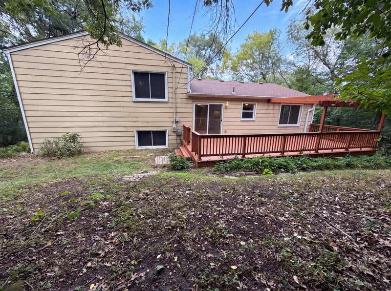 2509 Oakwood Dr, Burnsville, MN 55306