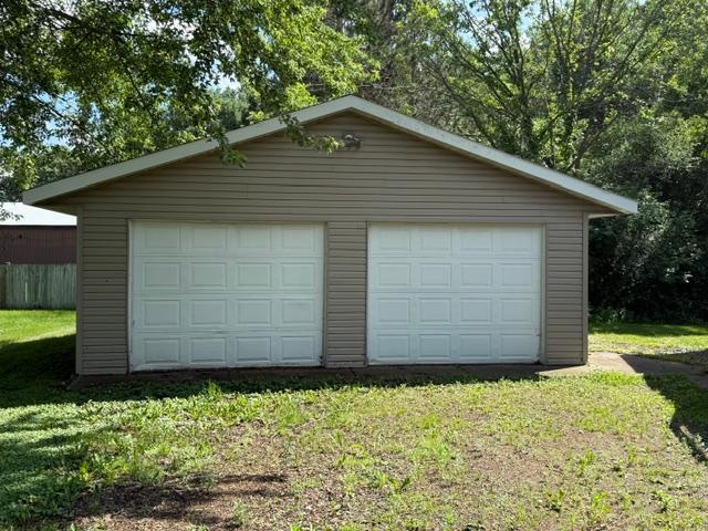 206 3rd St SW, Hinckley, MN 55037