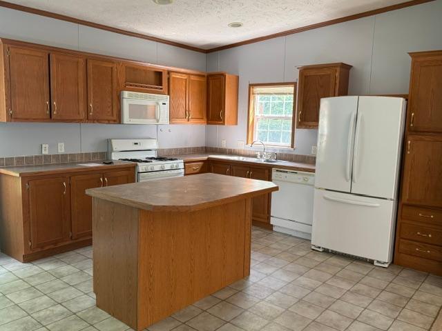 206 3rd St SW, Hinckley, MN 55037