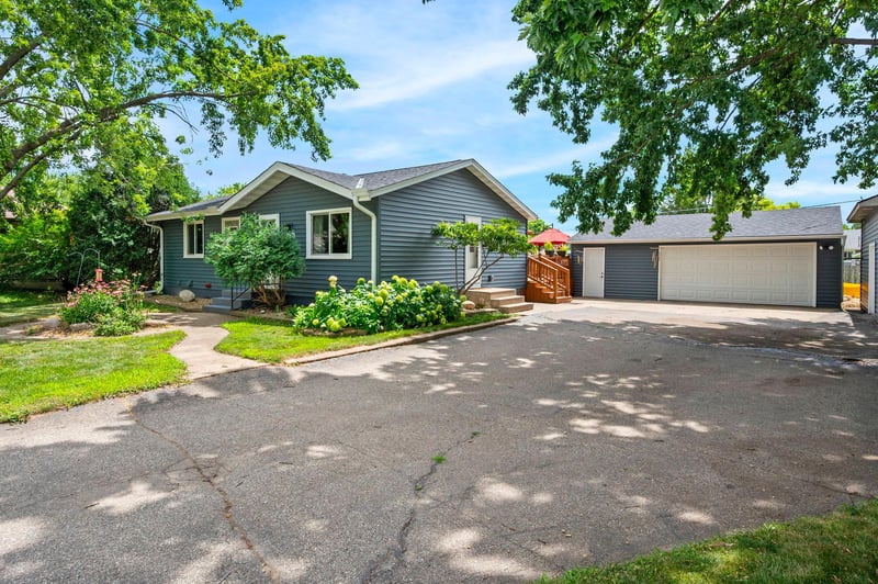 6620 167th St W, Rosemount, MN 55068