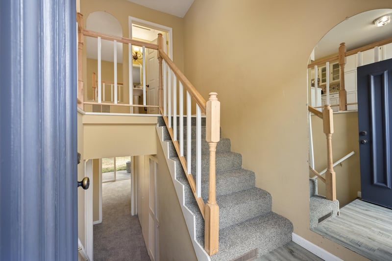 8855 Ironwood Ave S, Cottage Grove, MN 55016