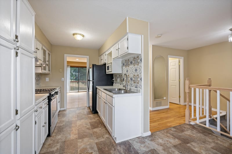 8855 Ironwood Ave S, Cottage Grove, MN 55016