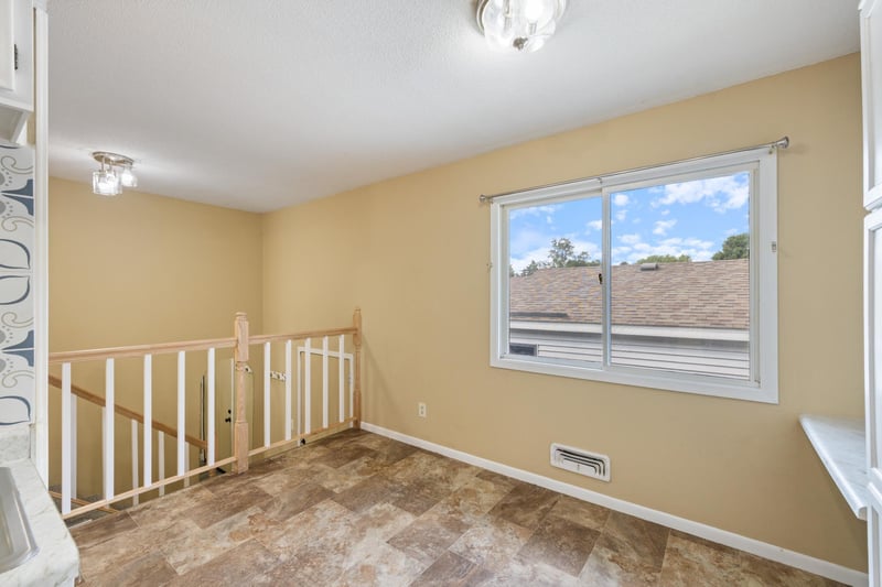 8855 Ironwood Ave S, Cottage Grove, MN 55016