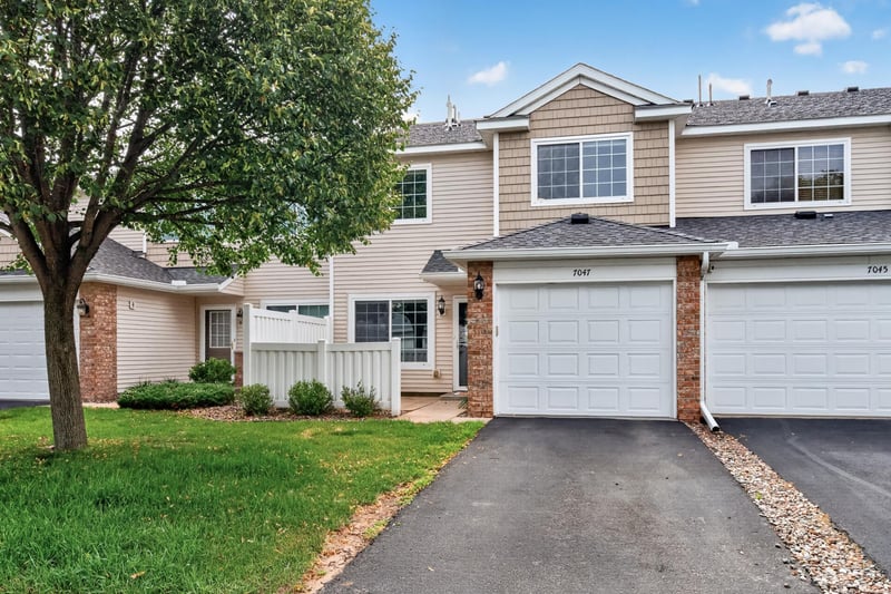 7047 139th Ave NW, Anoka, MN 55303