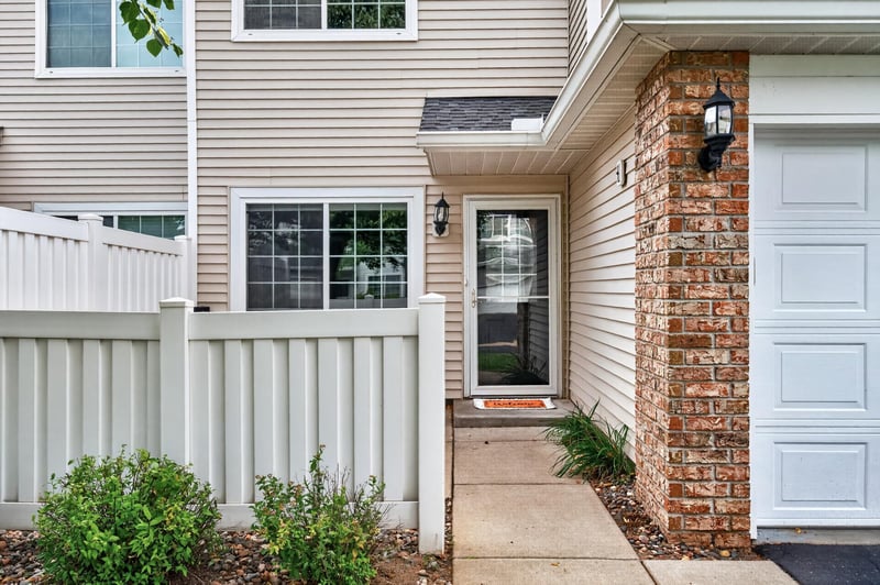 7047 139th Ave NW, Anoka, MN 55303