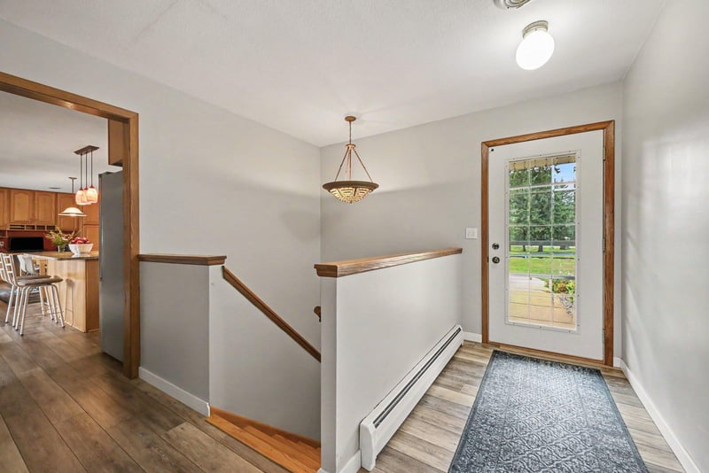 12466 Jason Ave, Hastings, MN 55033