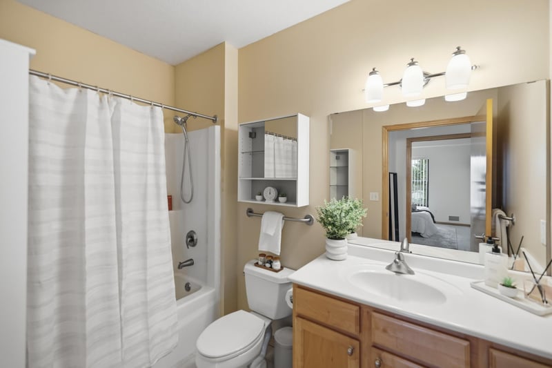 7601 Aldrich Ave S #307, Richfield, MN 55423