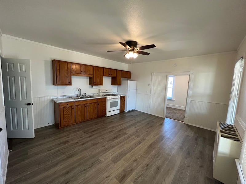 81 Linden Ave W, Kimball, MN 55353